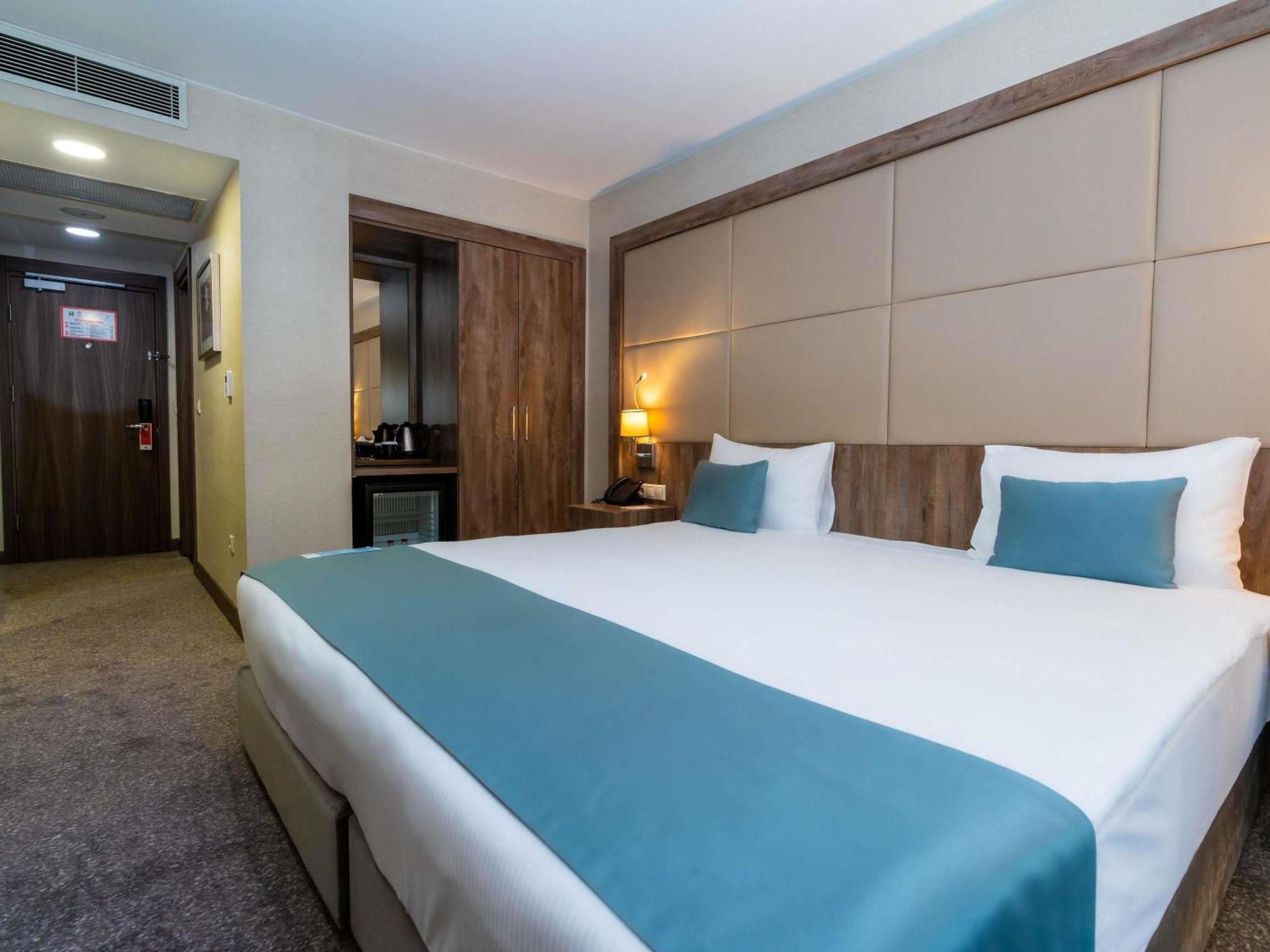 Ibis Styles Bomonti 4*